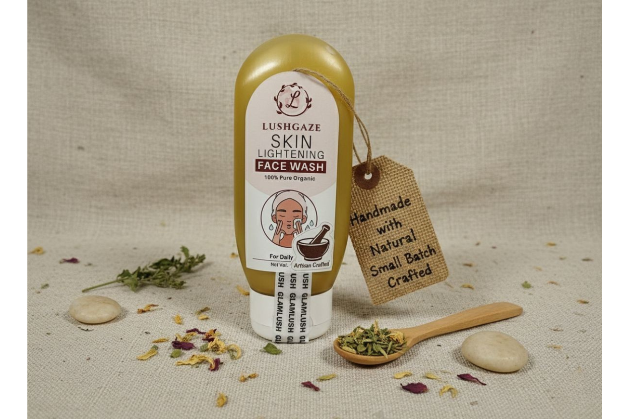 SKIN LIGHTENING FACE WASH